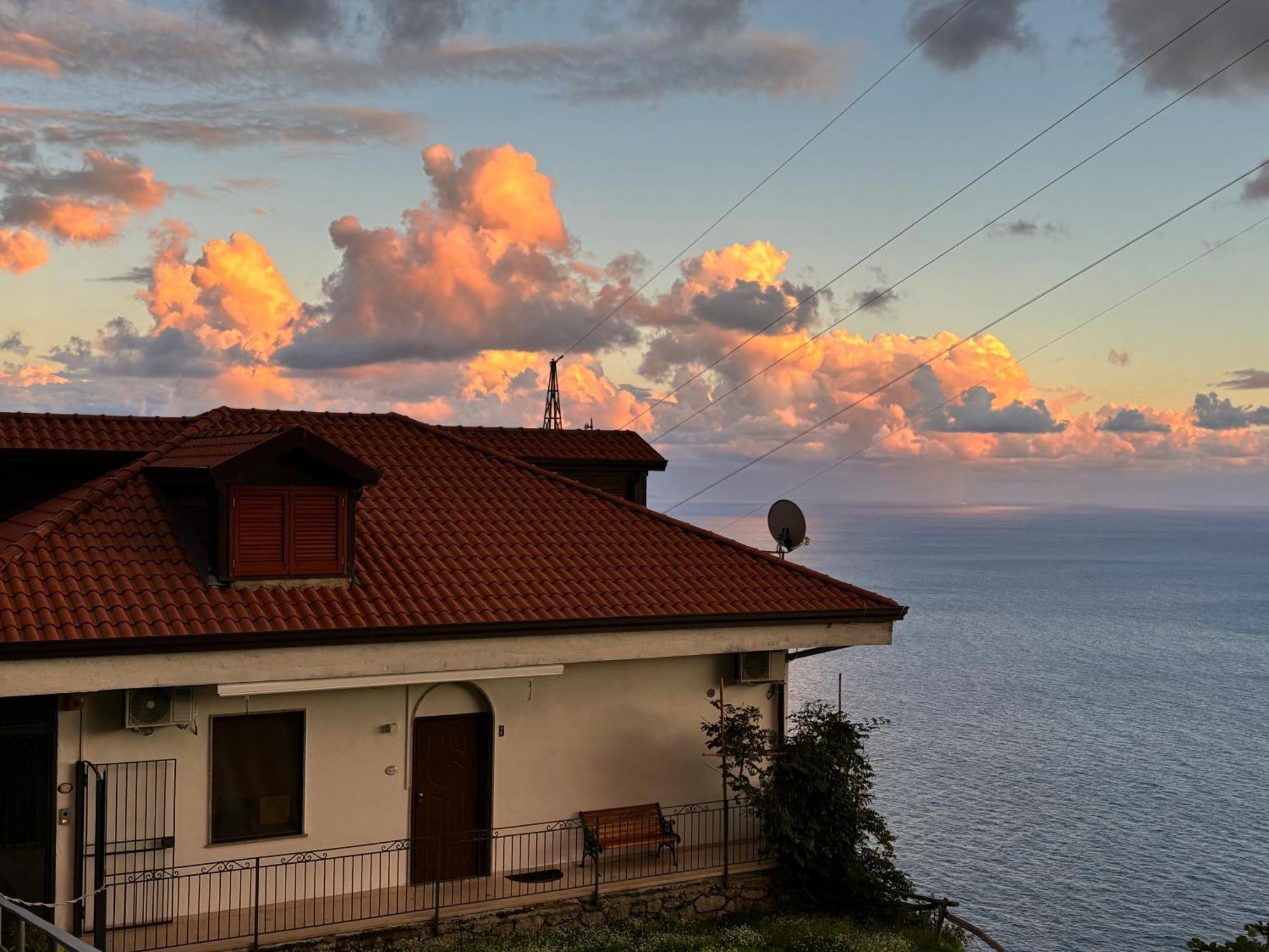 Casa Luisa & Milu , Coastal Retreats In Furore! מראה חיצוני תמונה